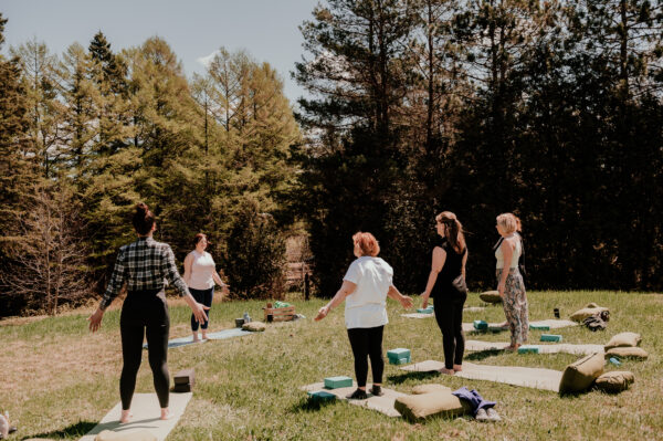 Yoga plein air et activités estivales
